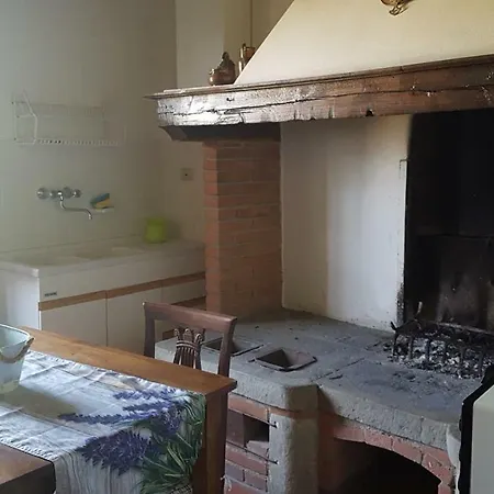 مزرعة للإقامة Agriturismo Sinciano مونتيفاركي