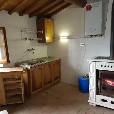 مزرعة للإقامة Agriturismo Sinciano مونتيفاركي